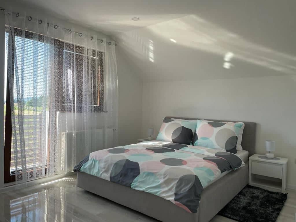 Apartman Pavenka Otočac Esterno foto